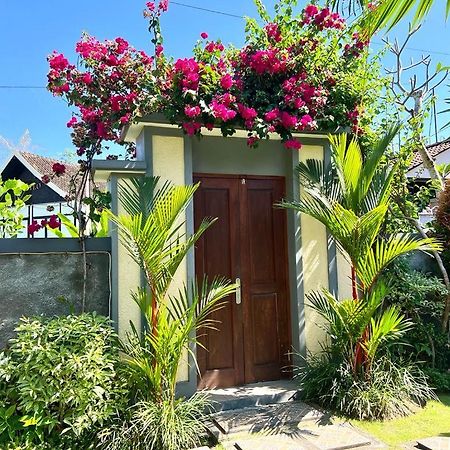 The Gradina Canggu Luaran gambar