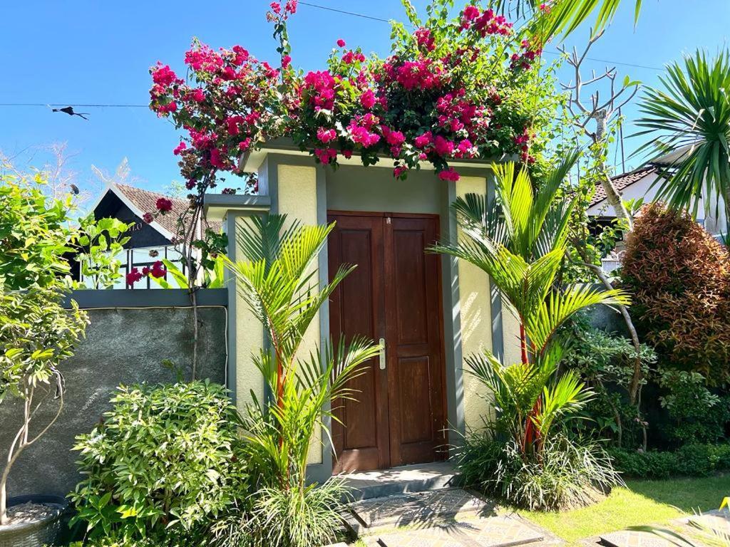 The Gradina Canggu Luaran gambar